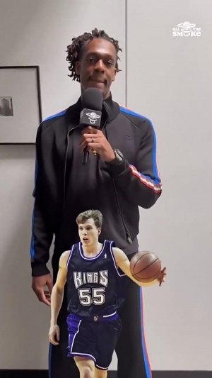 聽(tīng)到有比自己傳球好的就可以講話！19位傳奇讓隆多全程保持沉默