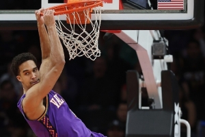 伊戈達羅談內(nèi)線輪換：都有天賦 不糾結(jié)出場時間只想為贏球做貢獻