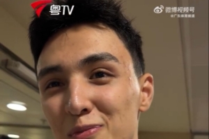 于米提談落后19分時(shí)的感受時(shí)調(diào)侃：杜導(dǎo)的名言 20分算個(gè)屁