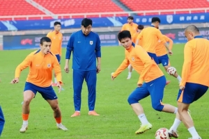 魯媒：依木蘭、陳澤仕參加訓練，兩人有望上演本賽季中超首秀