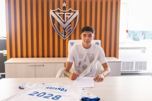 阿媒：拜仁球探考察18歲阿根廷中場安德拉達，解約金1400萬歐