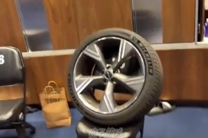 楊毅回顧：姚明和奧尼爾差距還是 巔峰奧尼爾基本無(wú)解