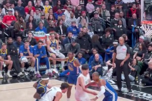 配合天衣無縫楊瀚森手遞手+連續(xù)掩護！護送阿夫迪亞輕松取分