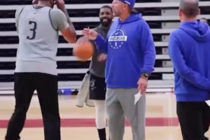 笑死！還在恢復(fù)中的歐文想要和濃眉打1v1，被基德及時(shí)制止