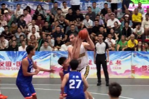 大佬們都笑了！皮蓬稱不想看到托馬斯進(jìn)夢(mèng)之隊(duì)，托馬斯回懟：你算老幾？