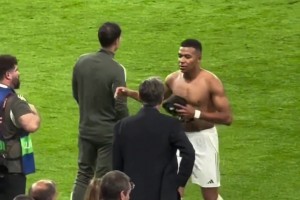 行走的荷爾蒙！皇馬三巨頭誰(shuí)的身材更好