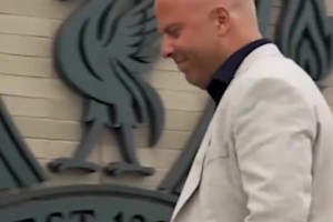 斯洛特力挺薩拉赫：堅(jiān)信他可以重返巔峰，依舊選他做自己救世主！