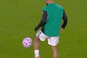 不復(fù)當(dāng)年！薩拉赫聯(lián)賽僅2次過(guò)人，少于55名英超后衛(wèi)！