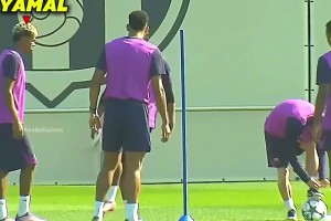 亞馬爾這還配當(dāng)梅西接班人嘛…訓(xùn)練時(shí)“霸凌”隊(duì)友，性格十分頑劣