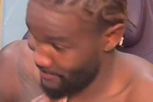 老友相聚！姚明弗老大見面親切相擁