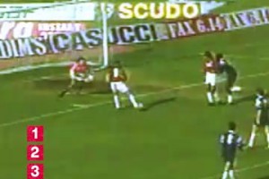 永恒經(jīng)典！范巴斯滕米蘭時期五粒經(jīng)典進球！太瀟灑了！