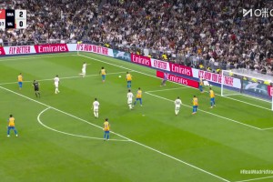 卡雷拉斯禁區(qū)造點(diǎn)，維尼修斯點(diǎn)球角度太正被撲