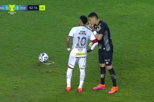 小試牛刀！內(nèi)馬爾復(fù)出替補(bǔ)登場(chǎng)兩記任意球攻門造威脅！