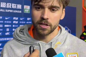 極致的暴力！近距離看卡雷拉斯暴射，皮球幾乎不轉(zhuǎn)左右晃動