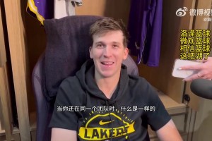 里夫斯：我是史上首位給一對父子都傳過空接的人，真特別！