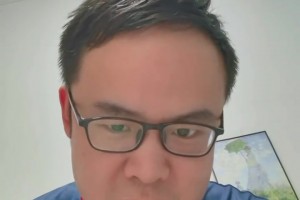 博主：C羅在采訪里說不認(rèn)同梅西比自己更強(qiáng)，他不想謙虛