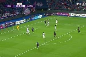 朱辰杰遭對方轉身戲耍，霍納桑笑納空門！申花0-1柔佛