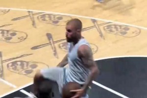 A史密斯：詹姆斯打到23個(gè)賽季還在追趕喬丹，事實(shí)就是喬丹是goat