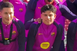 被阿勞霍“大脖溜子”后，亞馬爾誤以為是伯爾納