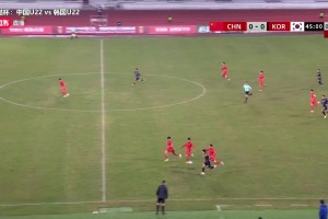 險些成為名場面！徐彬回傳失誤送對手單刀