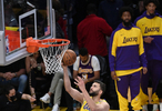 這...克萊伯還沒為湖人打過常規(guī)賽僅打了1場季后賽+1場季前賽