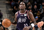記者：曾代表廣州男籃出戰(zhàn)季前賽的奧拉迪波簽約NBAG聯(lián)賽